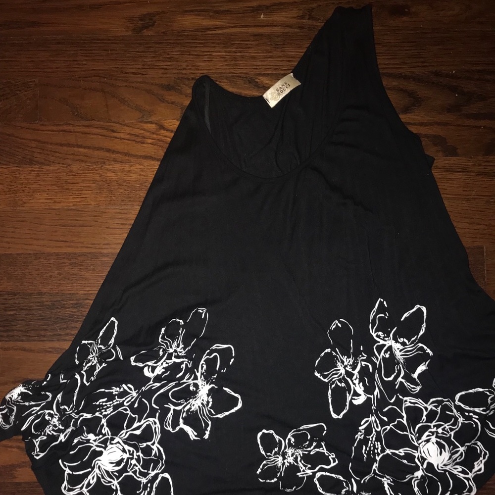 One shoulder top